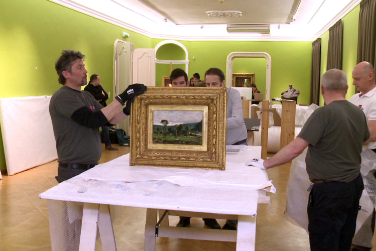 Öt hónap után búcsúznak a Munkácsy képek