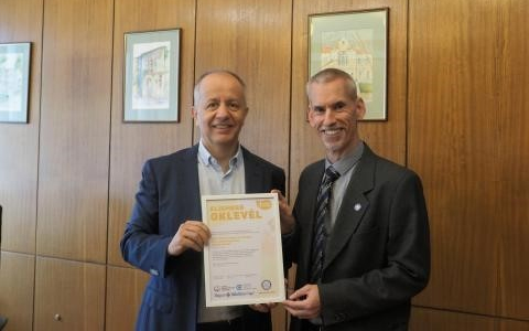 Férfi munka volt: sikeres kampányért díjazták a kórházat