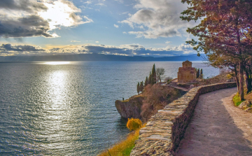 Rejtélyes erődöt találtak az Ohridi-tó mélyén