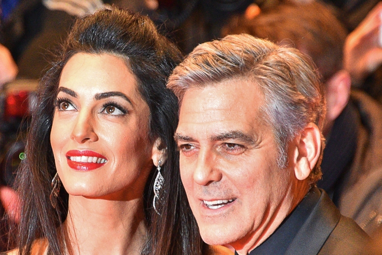 A büszke Clooney nagypapa eldicsekedett unokáival - kiderült kire hasonlítanak