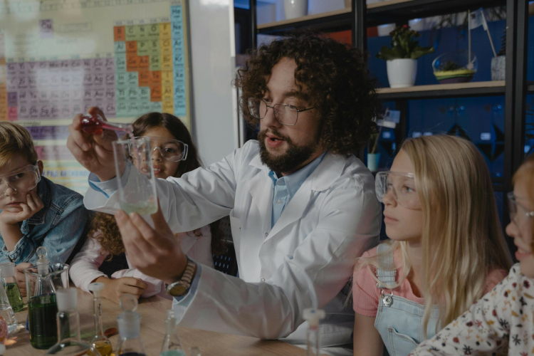 Több mint száz programmal készülnek HUN-REN kutatóintézetei a Kutatók éjszakájára