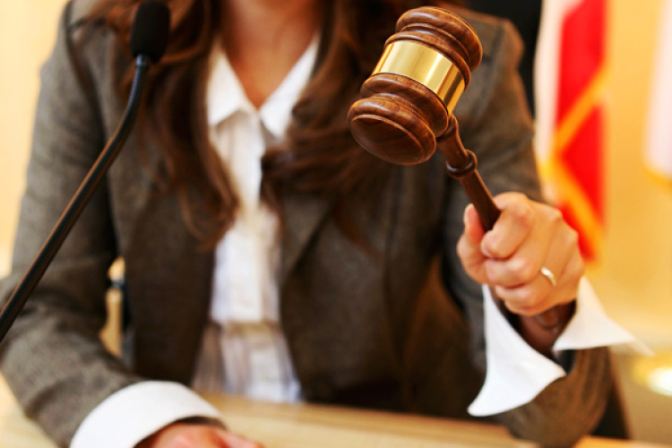 Vádemelési javaslat a kerti tóba esett kisfiú apja ellen