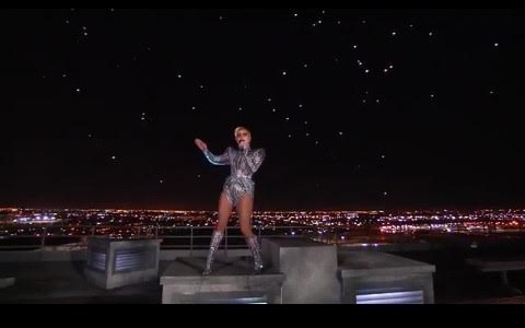 MINDENKI ERRŐL BESZÉL: LADY GAGA HALFTIME SHOW-JA