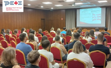 Csaknem 200 fiatal orvostanhallgató a Petzben