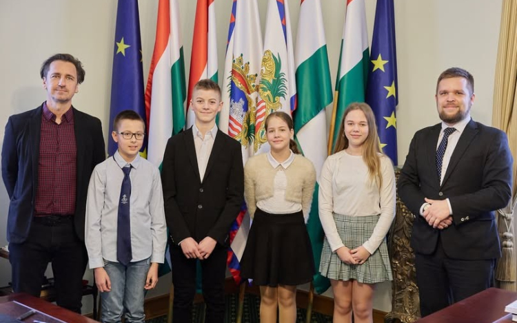 A Magyarság KicsiNagykövetei a Városházán