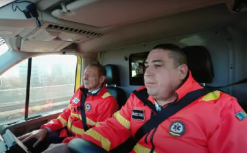 Így vezessünk, ha jön a mentő