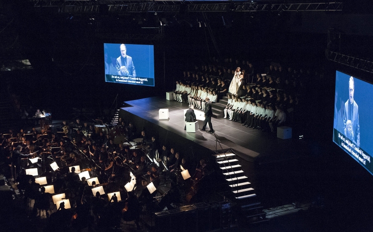 José Cura világhírű tenor vezényelte az Otellót Győrben - képgalériával