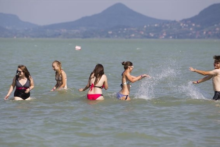Jelenleg kiváló a vízminőség a nyugat-balatoni strandokon is
