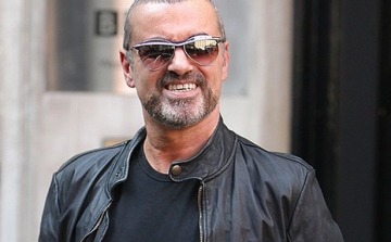 George Michael kiesett kocsijából az autópályán