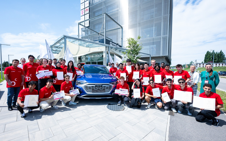 Lezárult a Széchenyi István Egyetem és az Audi közös programja: 17 ország 20 egyetemének fiataljai vettek benne részt