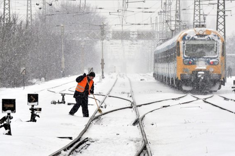 Havazás - Késnek a vonatok az ország középső és északkeleti részén