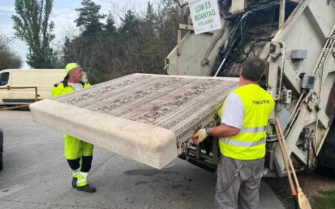 Lomtalanítás Gyárvárosban, de már kötegelős módon