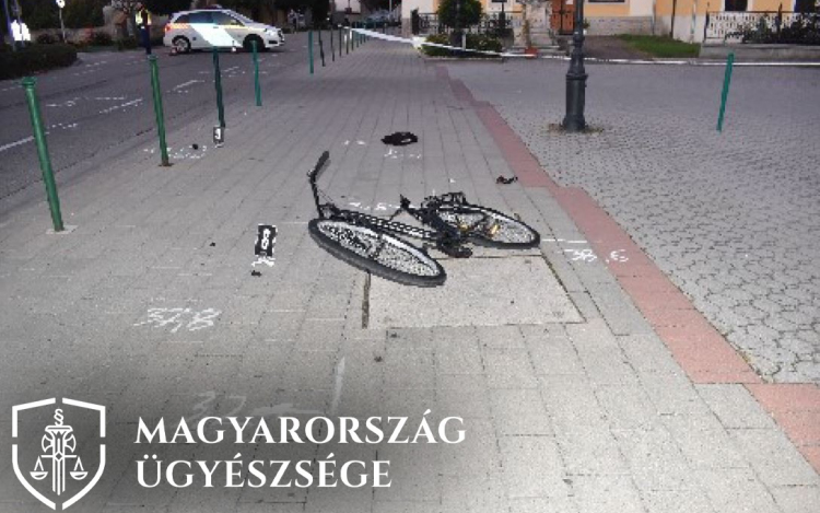 Vádat emeltek a szlovák férfi ellen, aki két biciklist is elgázolt