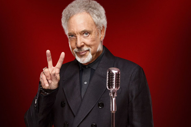 Tom Jones lép fel Győrben a Nyárzárón! 