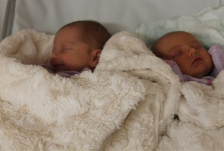 Berta-Somogyi Hanna Beth és Emma Joy