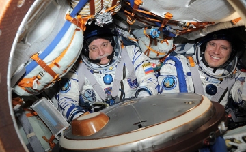 Visszatért a Földre a Nemzetközi Űrállomás három űrhajósa 