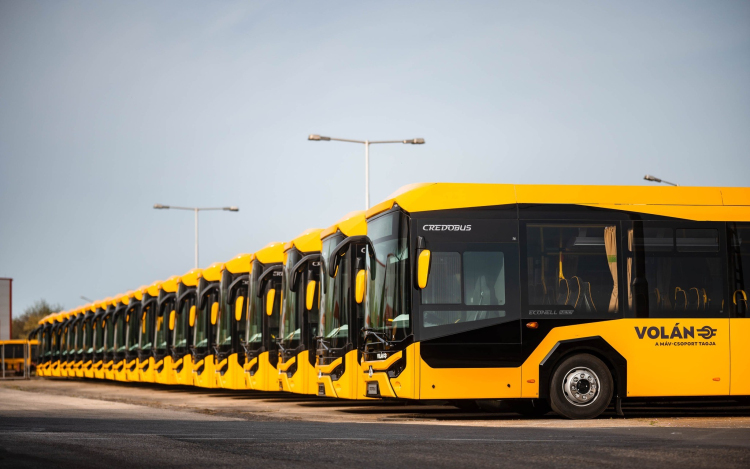 869 darab új autóbuszt szállíthat a Kravtex-Kühne csoport a Volán-flottába