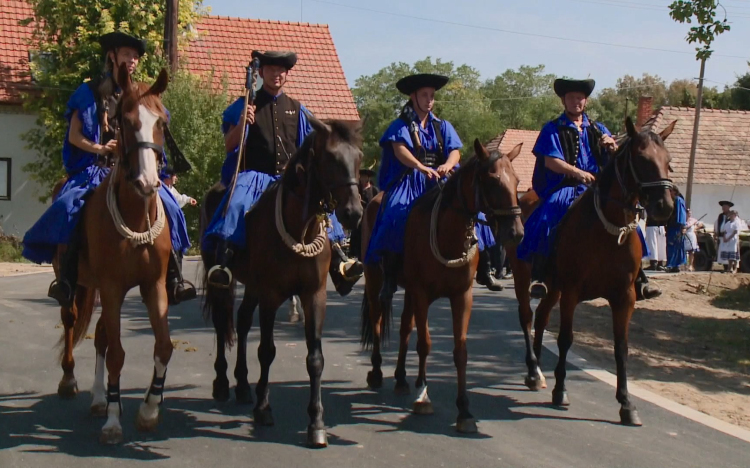 Győrasszonyfán találkoztak a betyárok