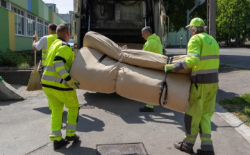 Nyári nagytakarítás a Győr-Marcalváros I.-en