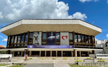 Kortárs drámaíró pályázat Kisfaludy életéről