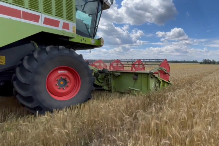 Több munkagép lehet az utakon