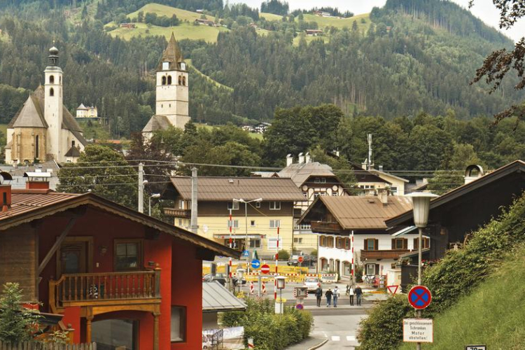 Egész Tirolt karantén alá helyezik