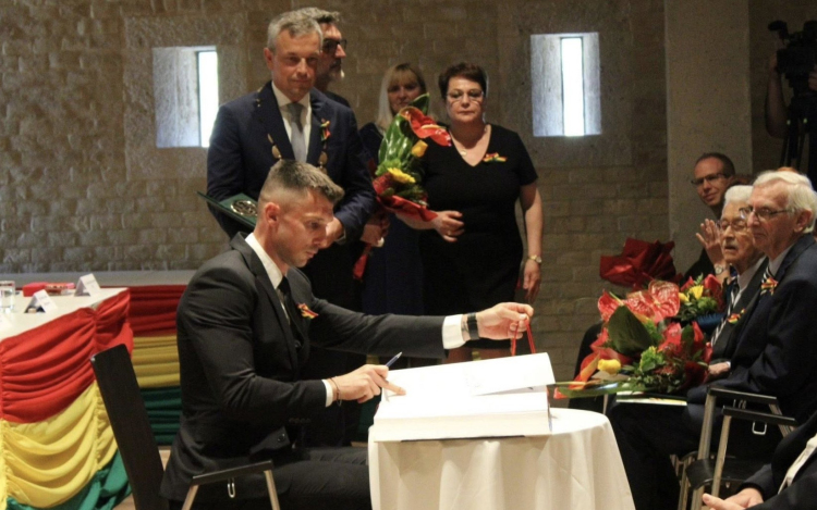 Priskin díszpolgár lett