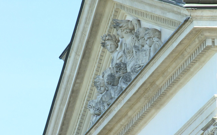 Újra itt az Arcus Temporum