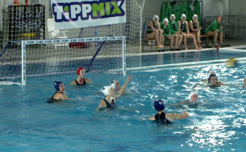 Pár napra bezár a sátras uszoda Győrben