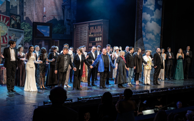 Az évad utolsó premierjét is bemutatták