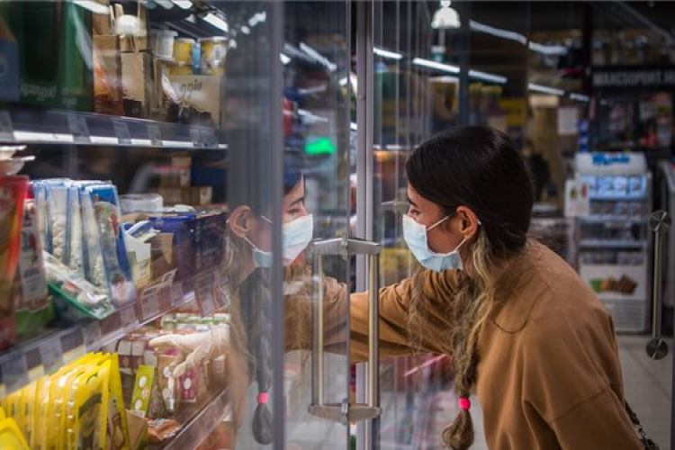 Közgazdász: az élelmiszerárstoppal garantált, hogy olcsóbbak lesznek a termékek