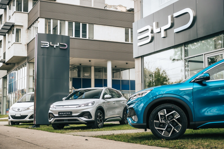 Győrben nyitotta meg második BYD értékesítési pontját az AutoWallis Csoport