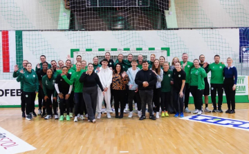 Ajándék mellé élményt is kaptak a fiatalok