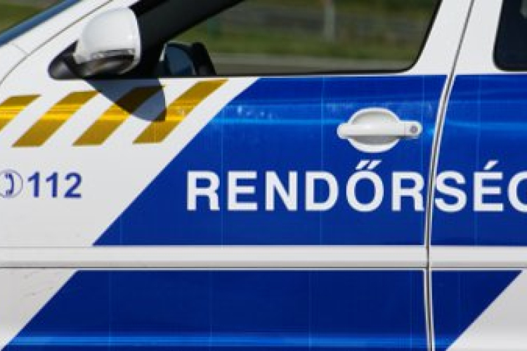 Kábítószer terjesztő és fogyasztó rendőrkézen