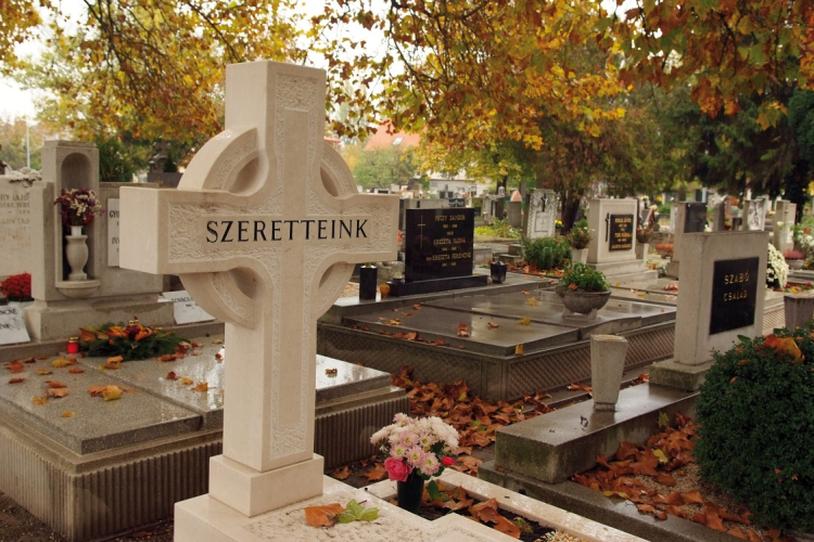 Változik a temetők nyitvatartása