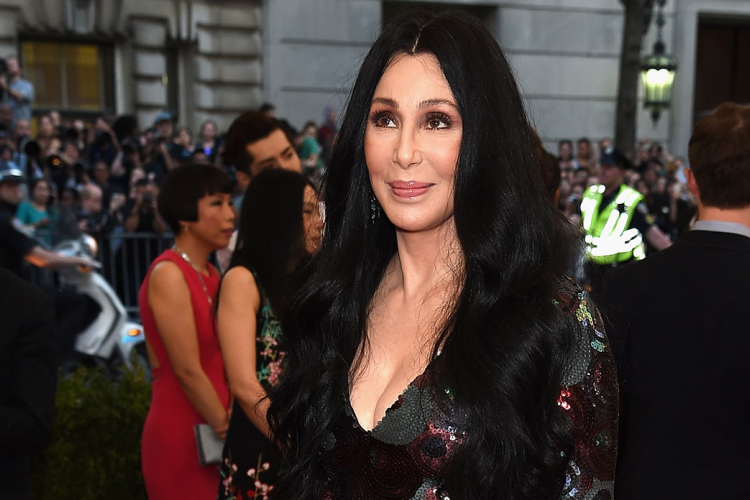 Cher-rel folytatódik a Mamma Mia