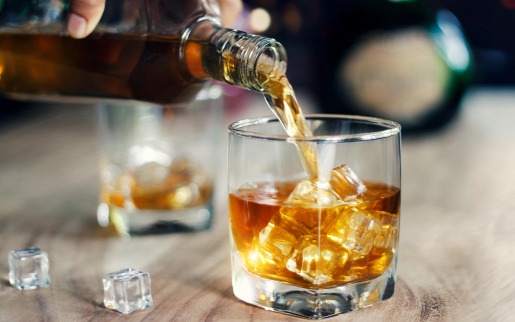 Hárommilliárd forintért árverezik el a világ legnagyobb whisky-gyűjteményét