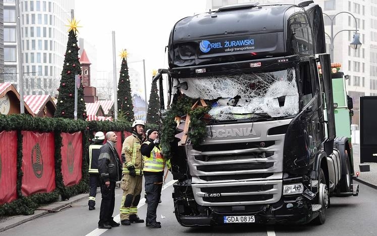 Berlini merénylet - Az elkövető szökés közben Hollandián és Belgiumon is átutazott