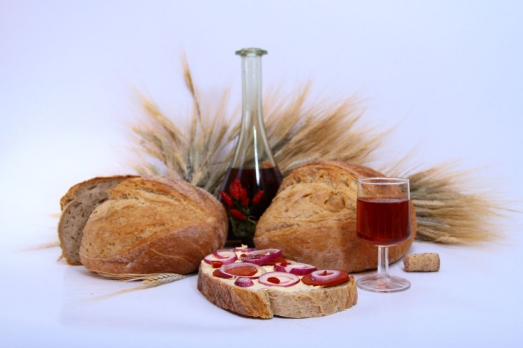 A kenyér hagyománya, avagy Petőfi kenyere
