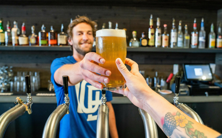 Több tucat kiskocsma pályázott