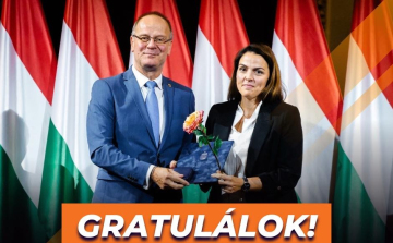 Érdemrenddel tüntették ki Győr jegyzőjét