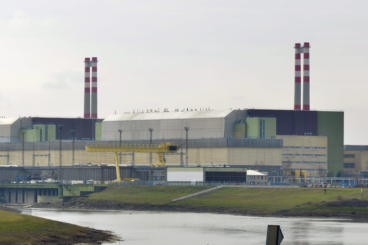 Egy elektromos alállomás meghibásodása miatt leállt az egyik paksi blokk