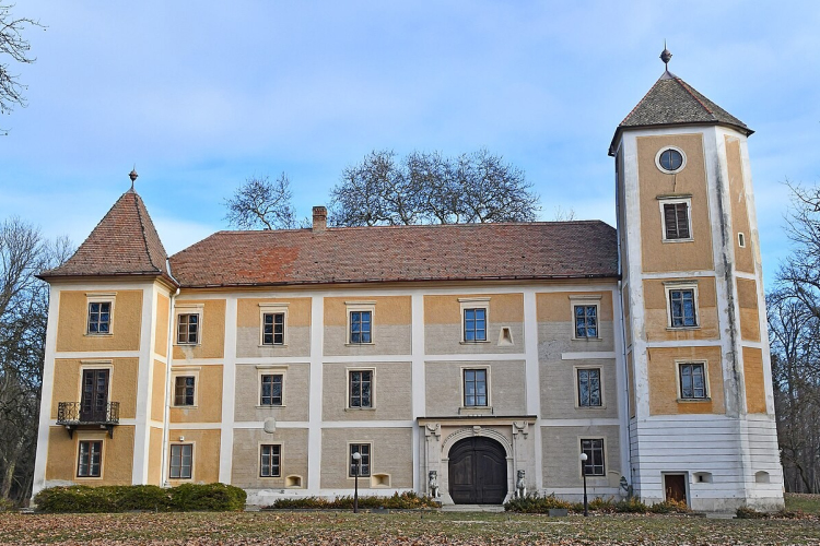 Maradt a polgármester, de új lett a képviselő-testület Héderváron