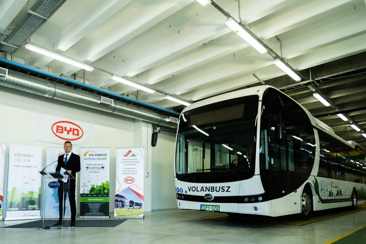 Magyarországon legyártották az első tisztán elektromos meghajtású autóbuszt a Volánbusz számára
