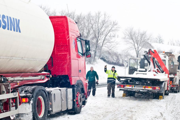 Havazás - Feloldották a kamionstopot a Győr megyei határátkelőkön