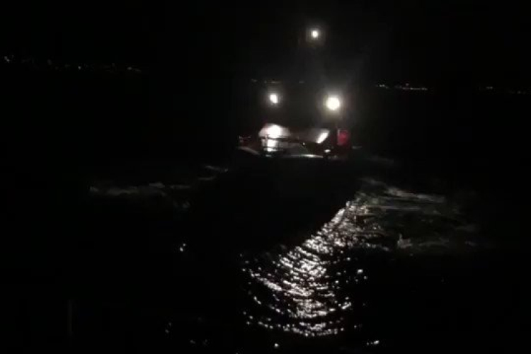 Égő jachtról mentették ki az ukrán ökölvívó-óriást