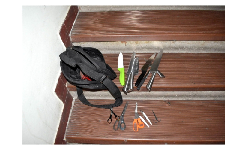 Ollót állított vitapartnere mellkasába