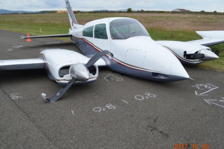 Több száz métert hason csúszott egy repülő Pécsen – Vádat emelnek