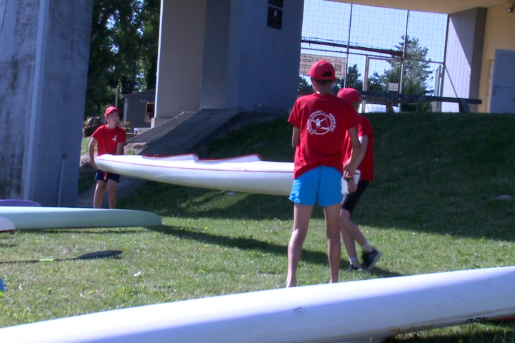 Hét héten át várja a tábor a fiatalokat