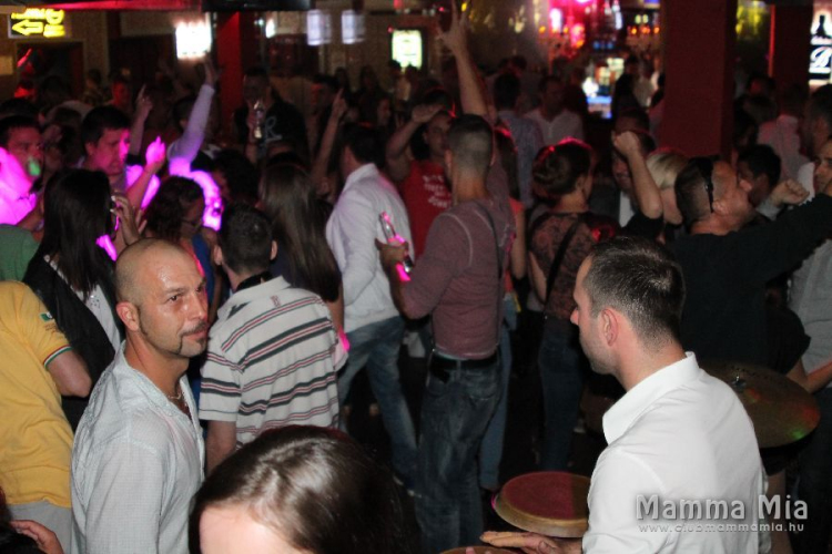 2013.06.29.Szombat Mamma Mia Házibuli Dj:Balage fotók:árpika